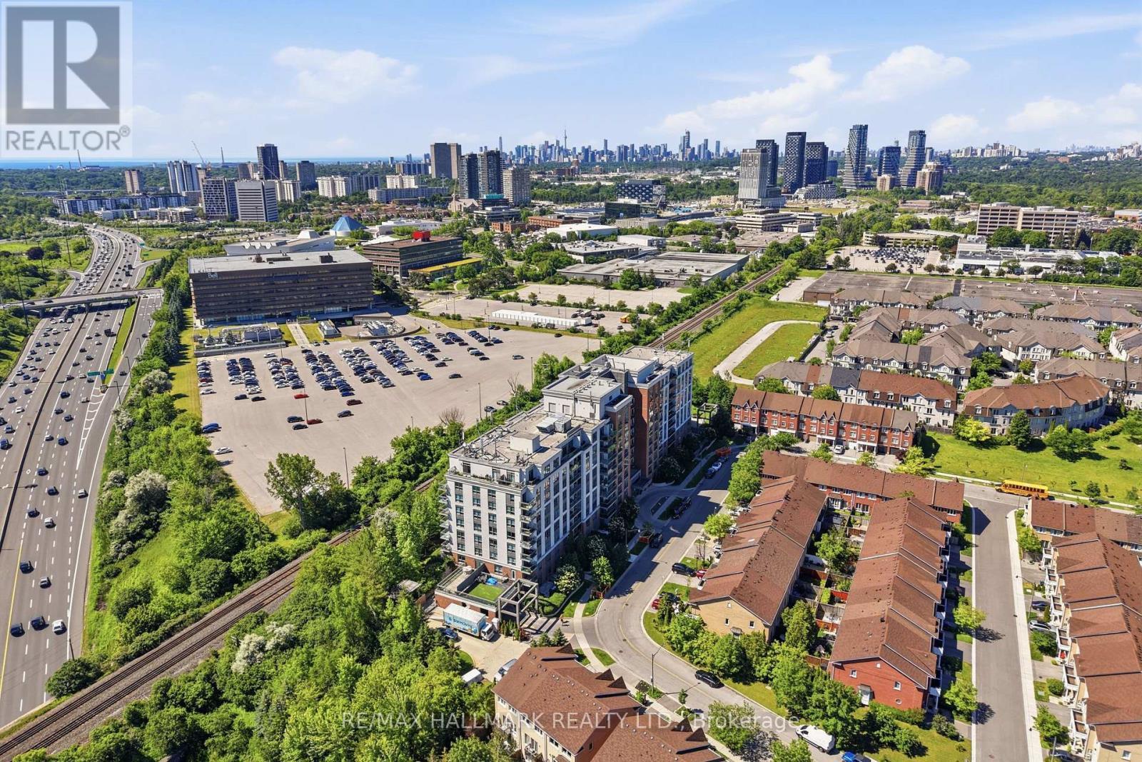 417 - 120 Dallimore Circle, Toronto, ON