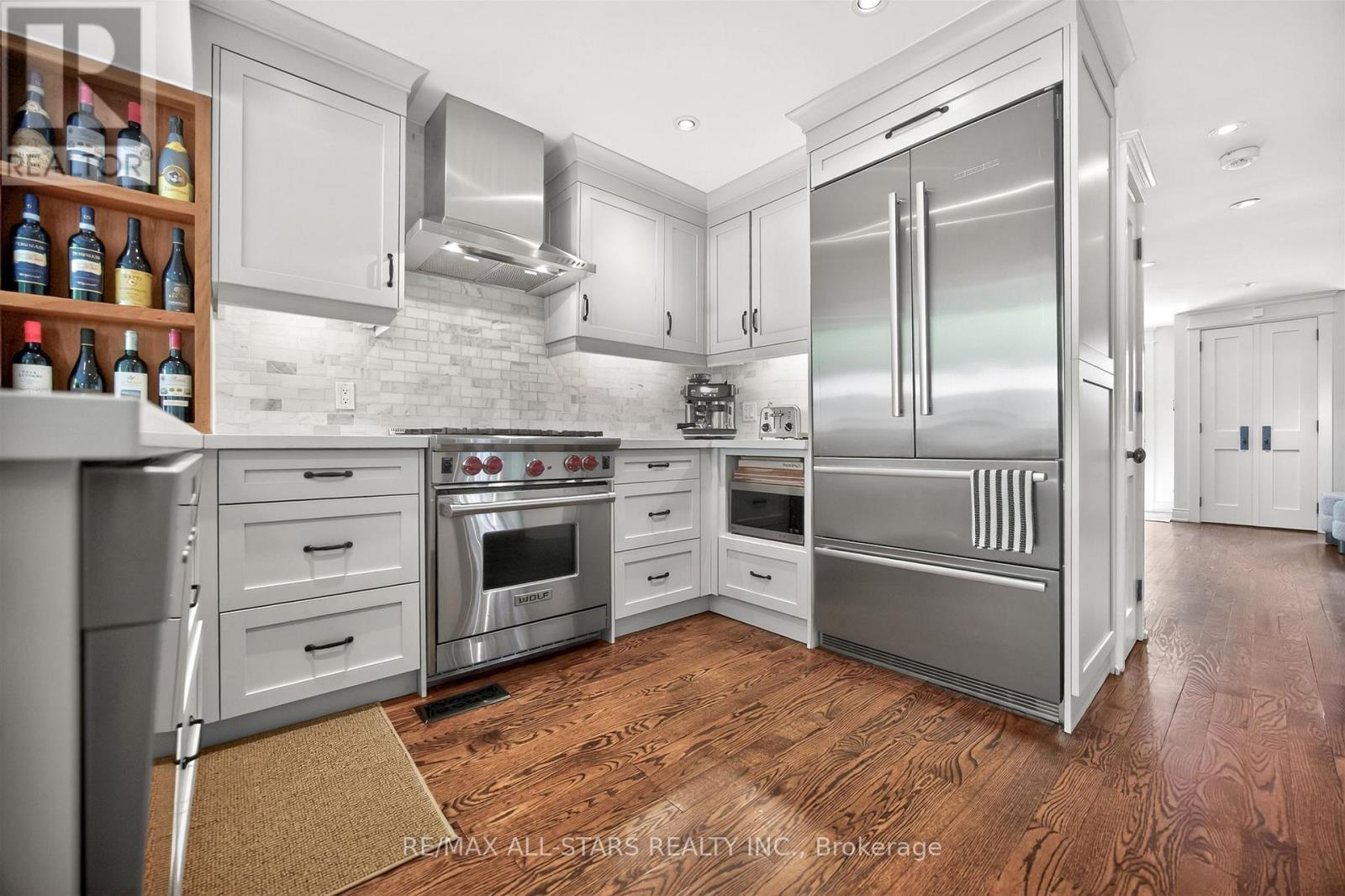 30 Edgewood Crescent, Toronto, ON