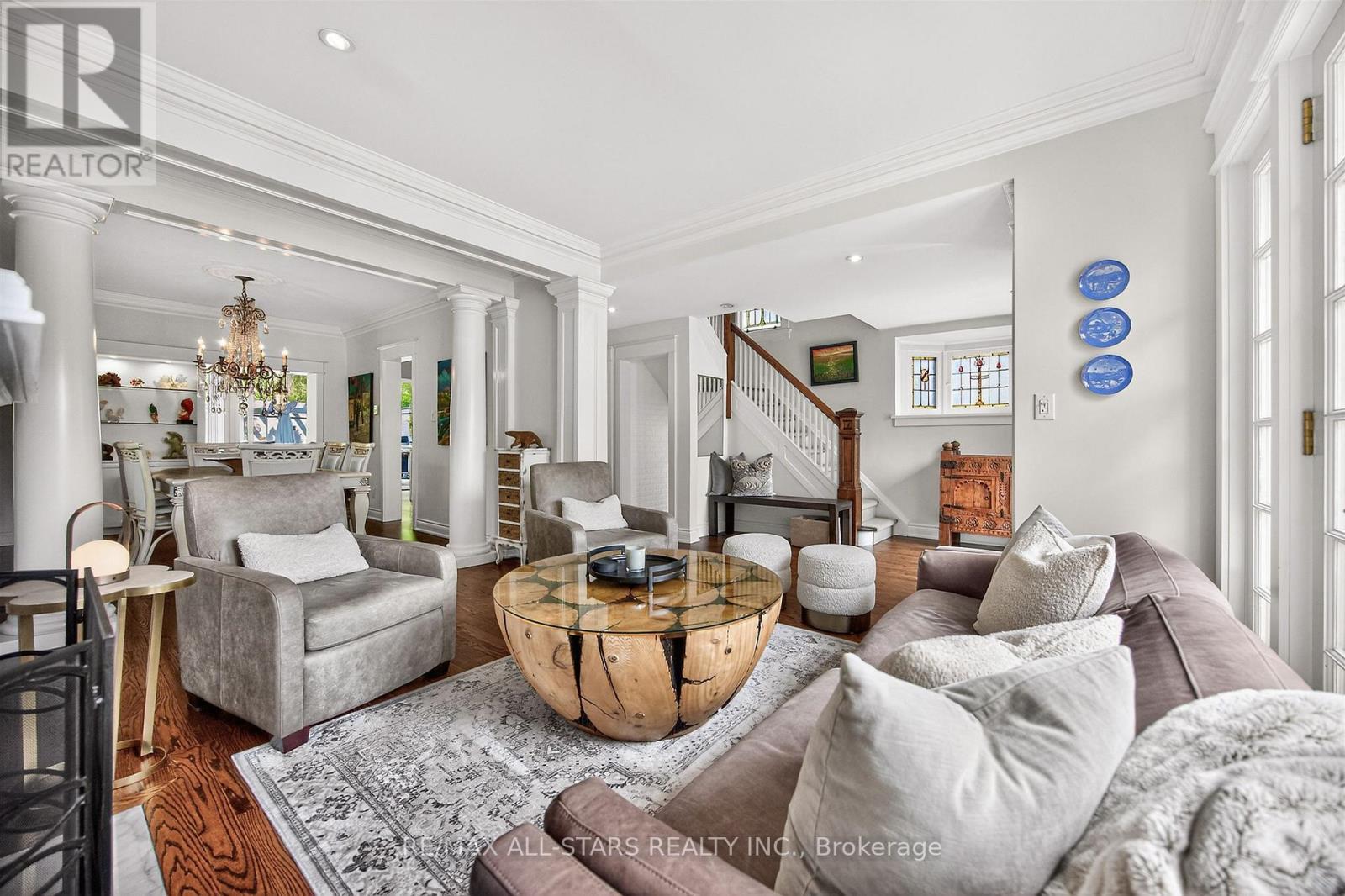 30 Edgewood Crescent, Toronto, ON