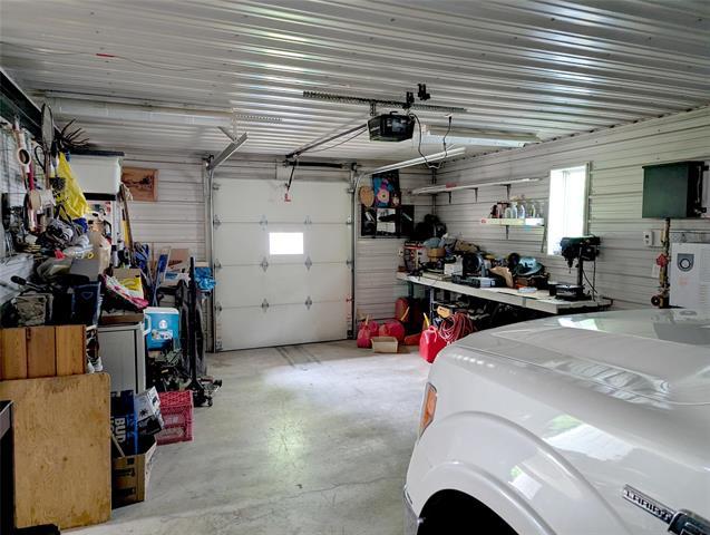 23 Railway Ave E Ave, Tolstoi, MB