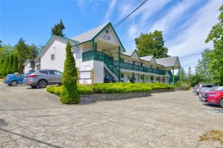 #4-2736 Ulverston Ave Cumberland, BC V0R 1S0