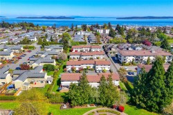 #6-10046 Fifth St Sidney, BC V8L 2X9