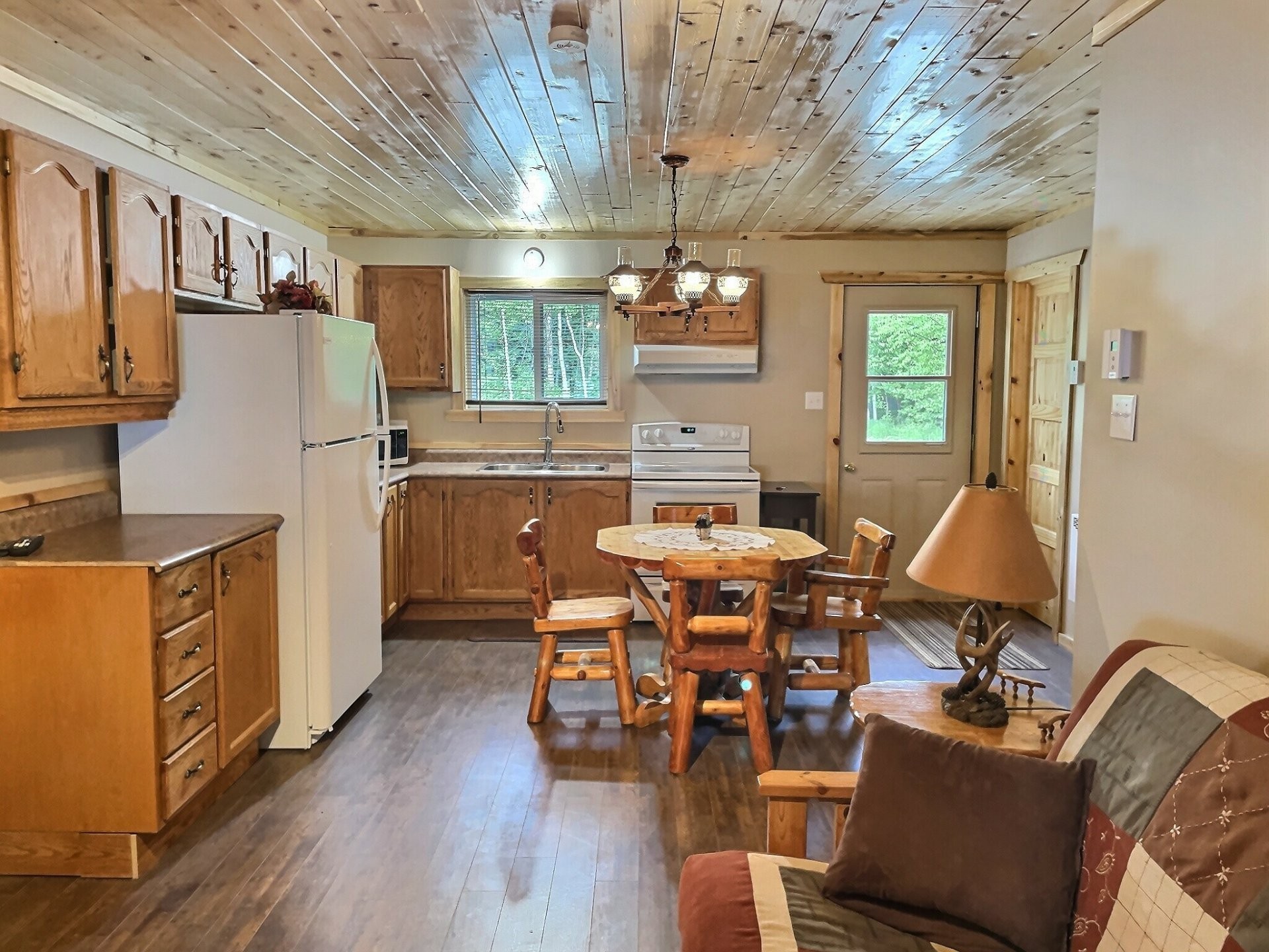Kitchen - 713 Ch. Du Pin-Rouge, Laverlochère-Angliers, QC - Indoor