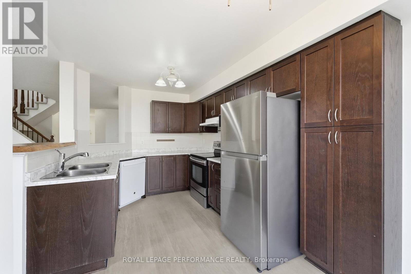 277 Rolling Meadow Crescent, Ottawa, ON
