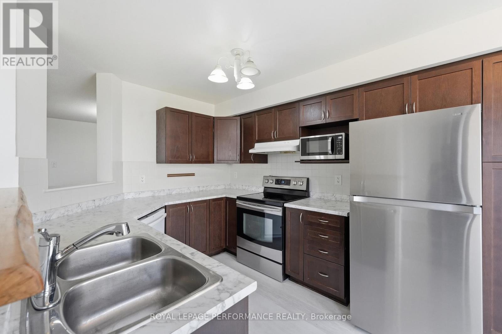 277 Rolling Meadow Crescent, Ottawa, ON