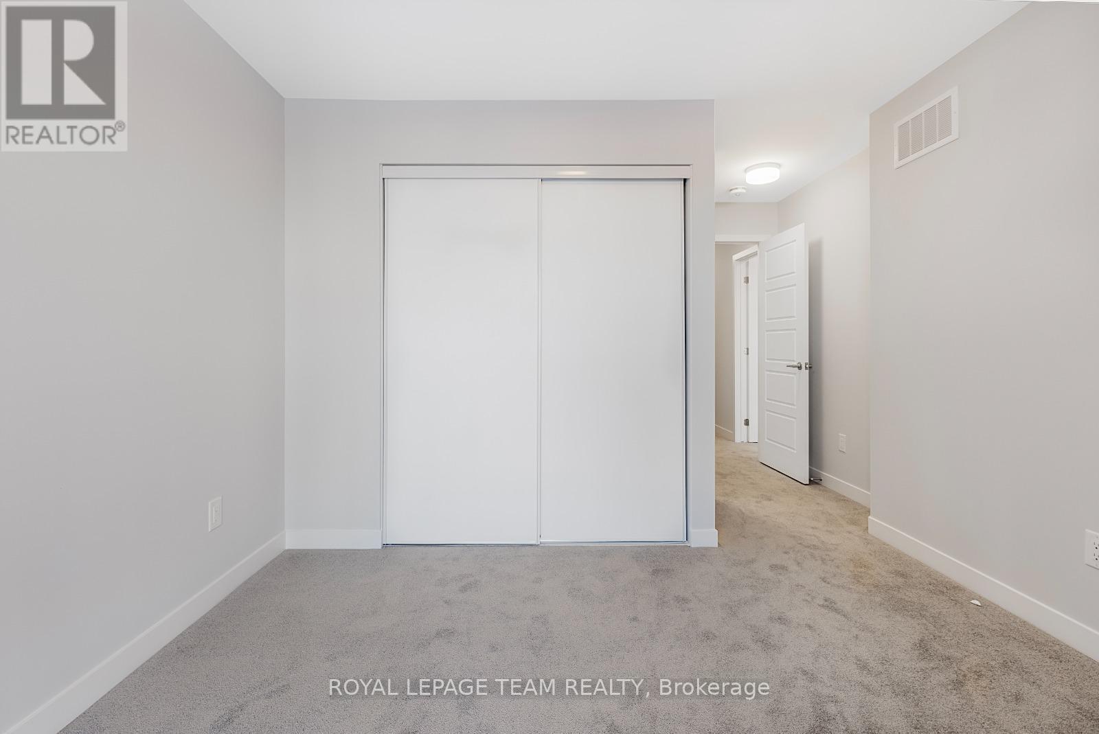 320 Parnian Private, Ottawa, ON