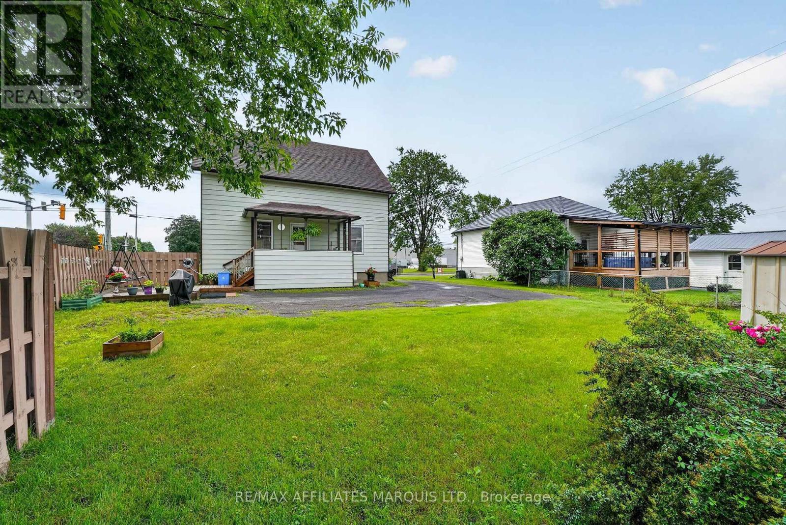 83 Eleventh Street E, Cornwall, ON