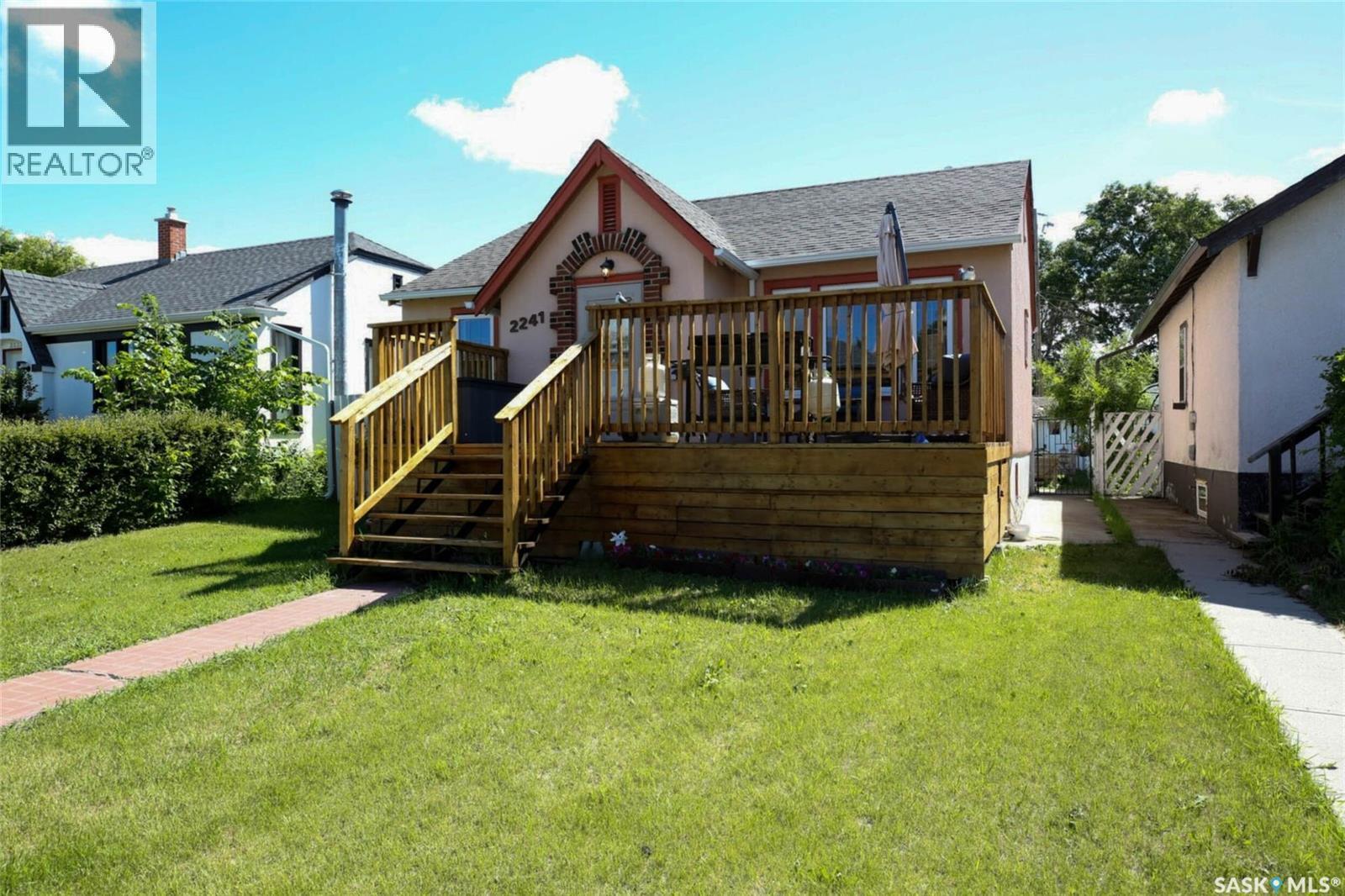 2241 Queen Street, Regina, SK