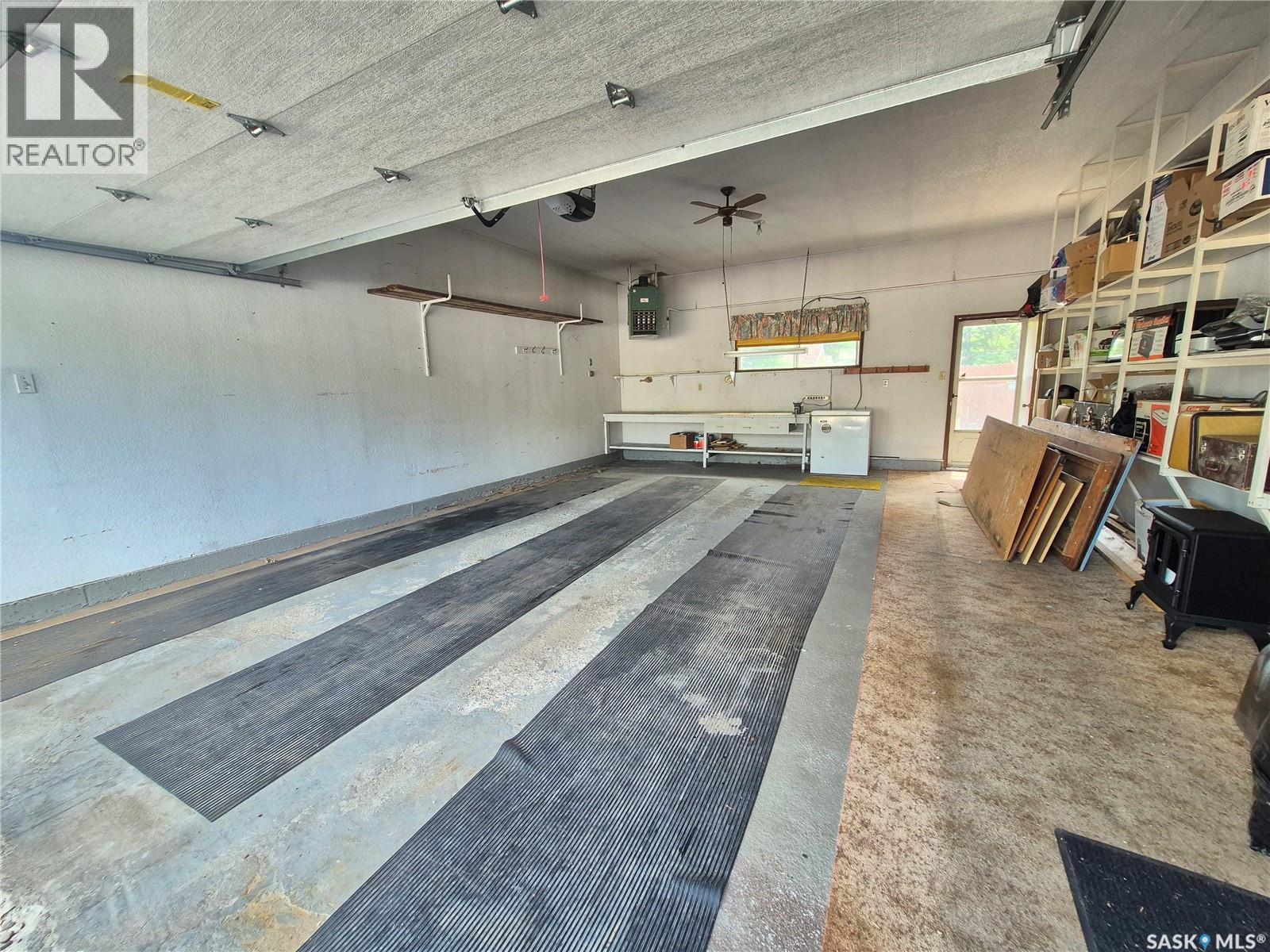 566 Dieppe Drive, Weyburn, SK