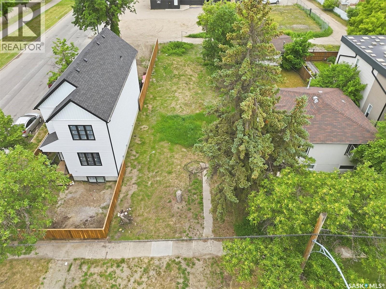 537 H Avenue S, Saskatoon, SK