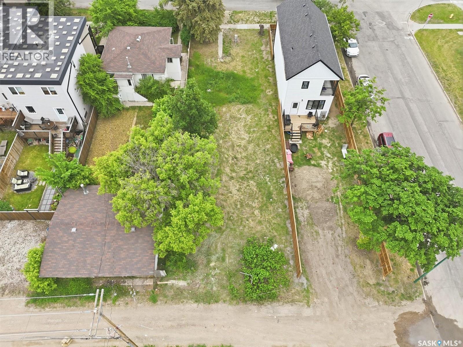 537 H Avenue S, Saskatoon, SK
