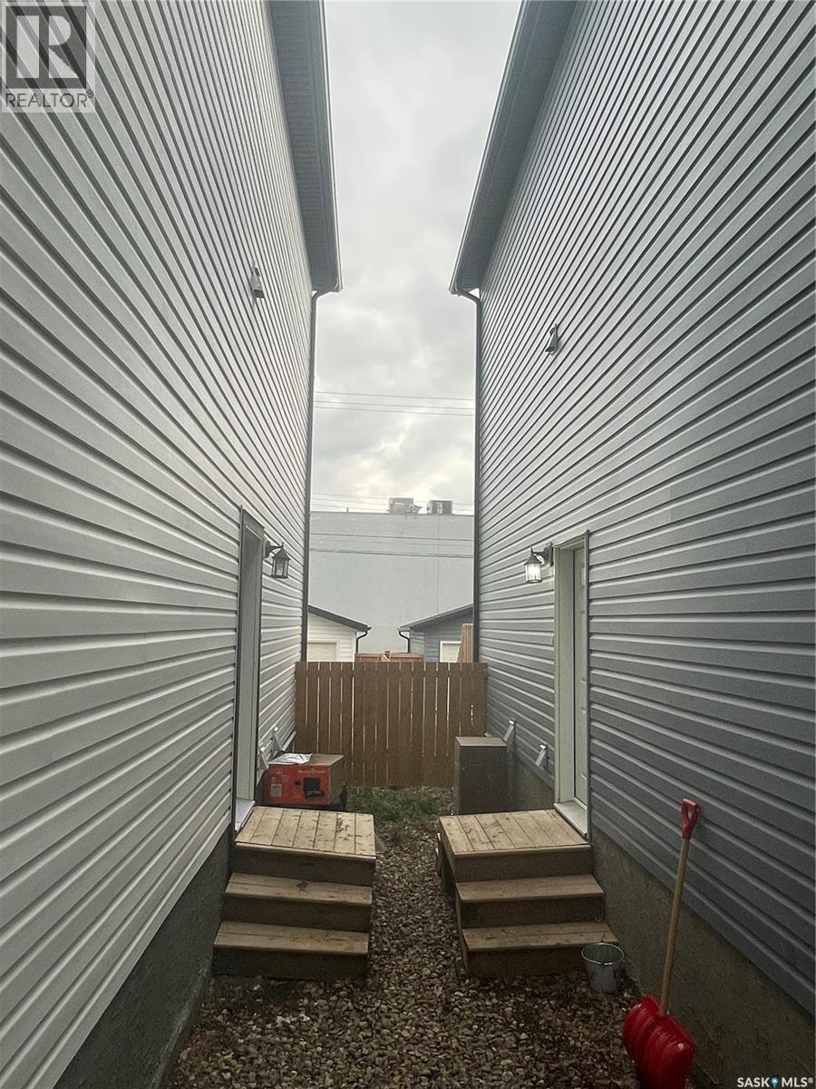 1530 B Avenue N, Saskatoon, SK
