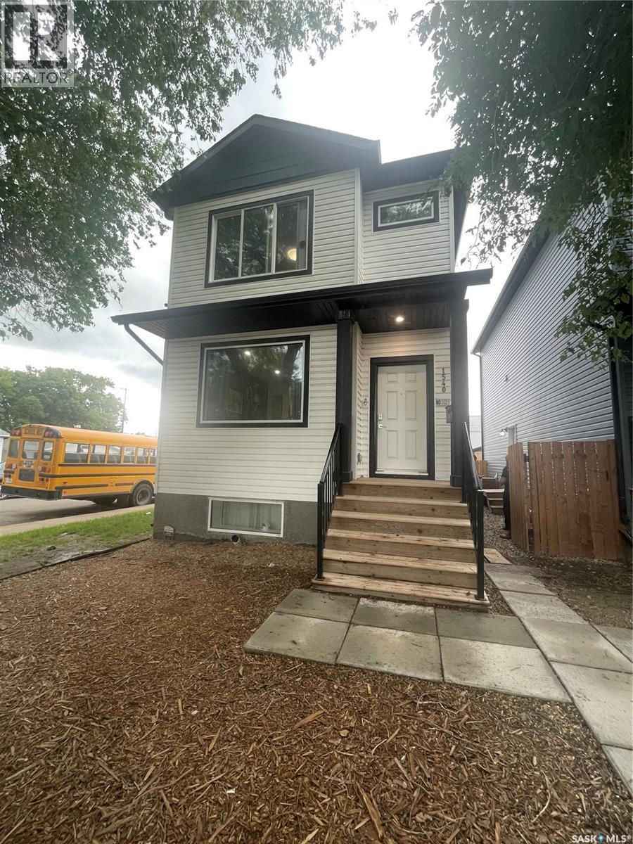 1530 B Avenue N, Saskatoon, SK