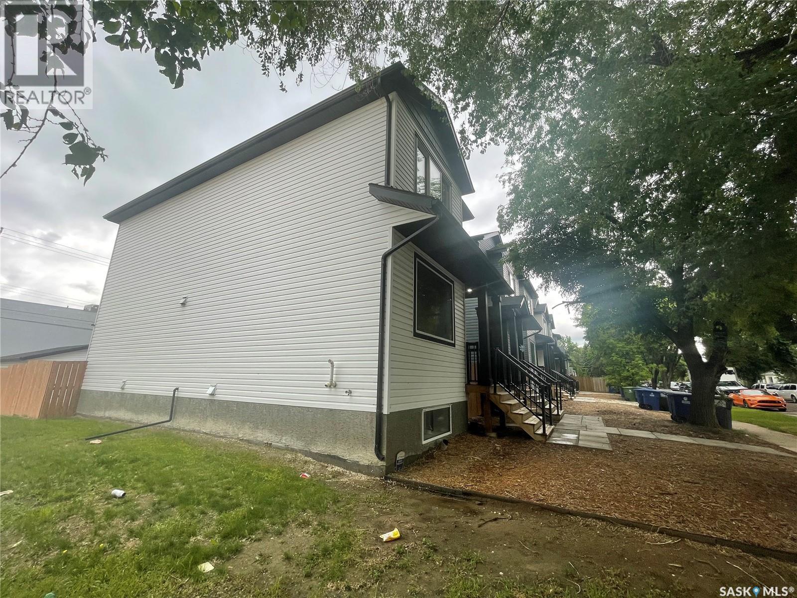 1530 B Avenue N, Saskatoon, SK