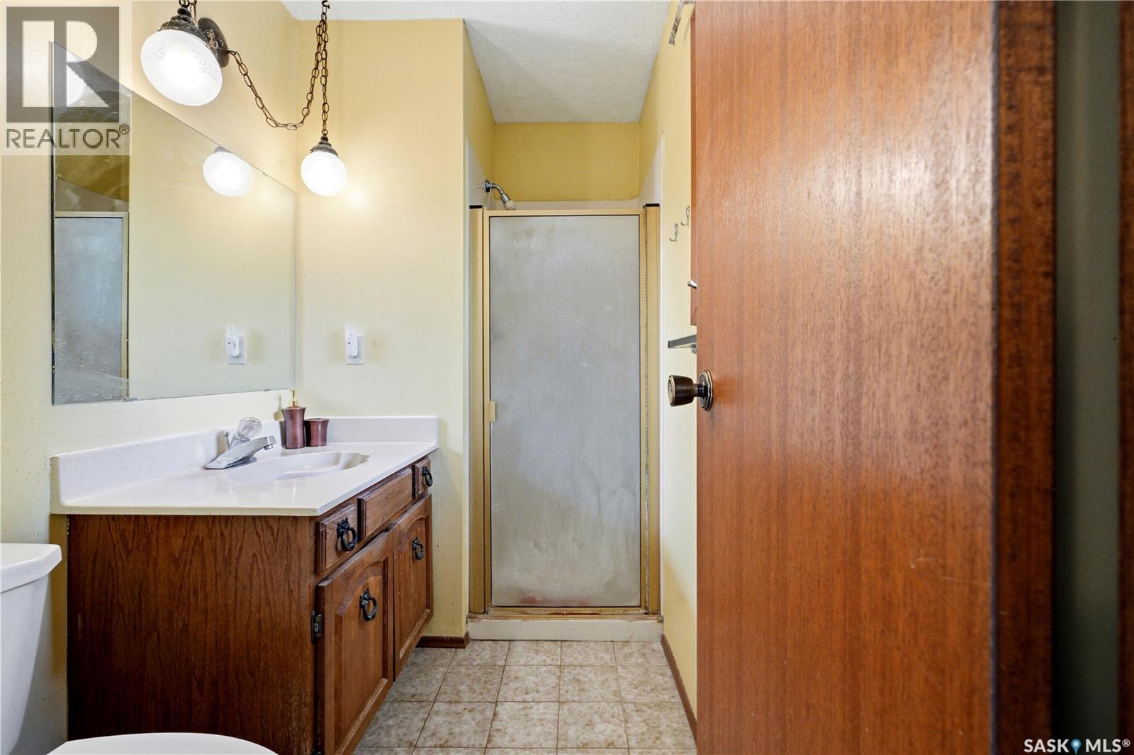 211 Keeley Crescent, Saskatoon, SK