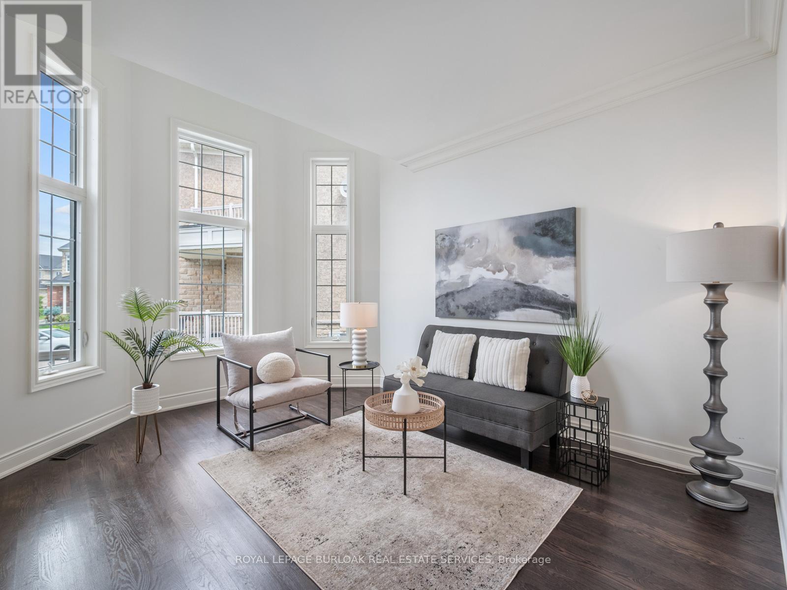 655 Kozel Court, Mississauga, ON