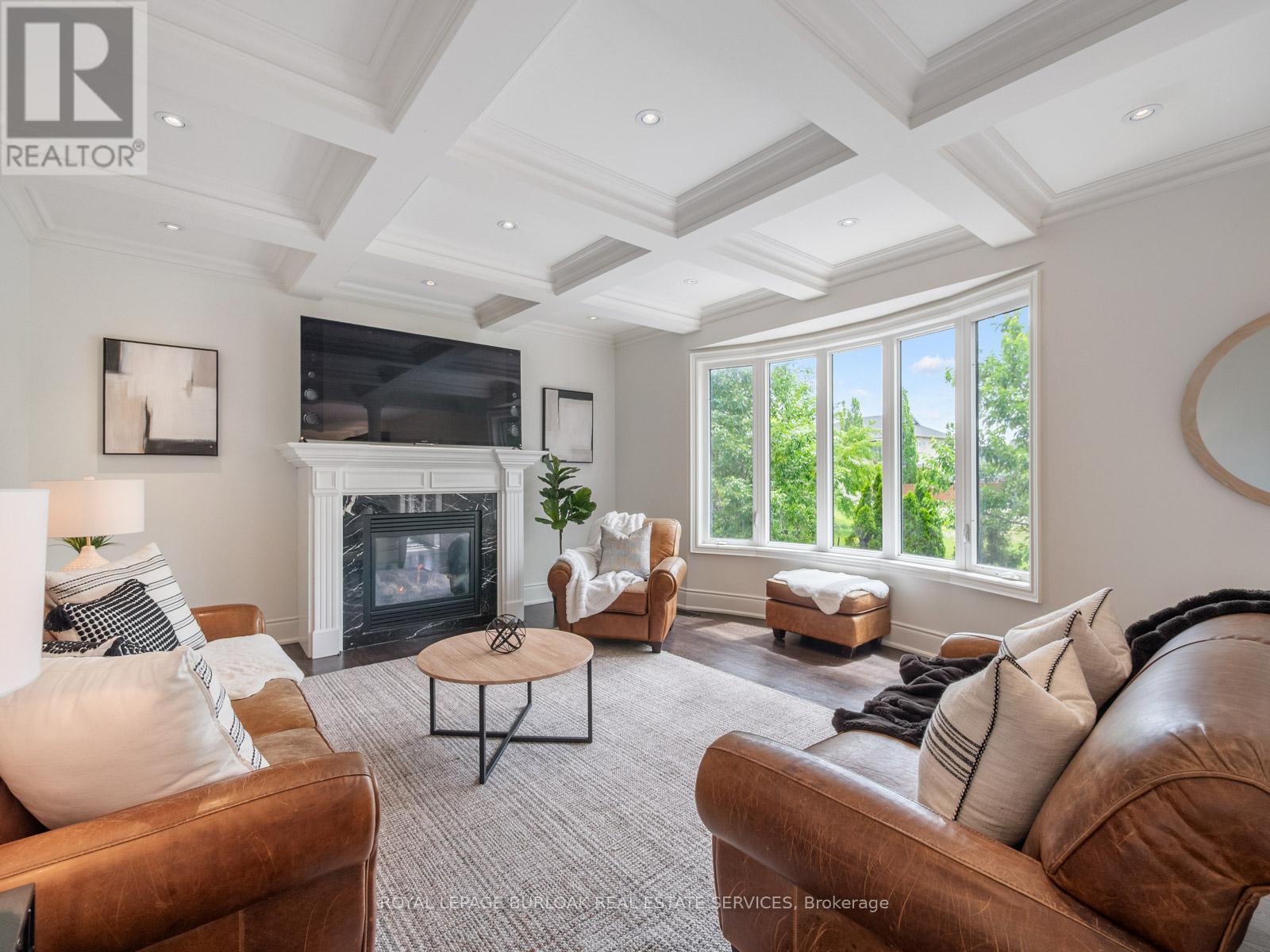 655 Kozel Court, Mississauga, ON
