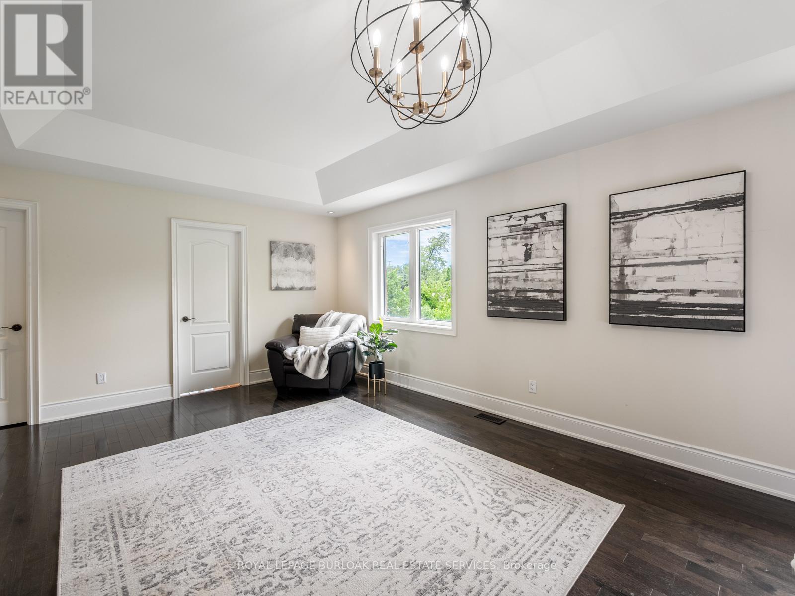 655 Kozel Court, Mississauga, ON
