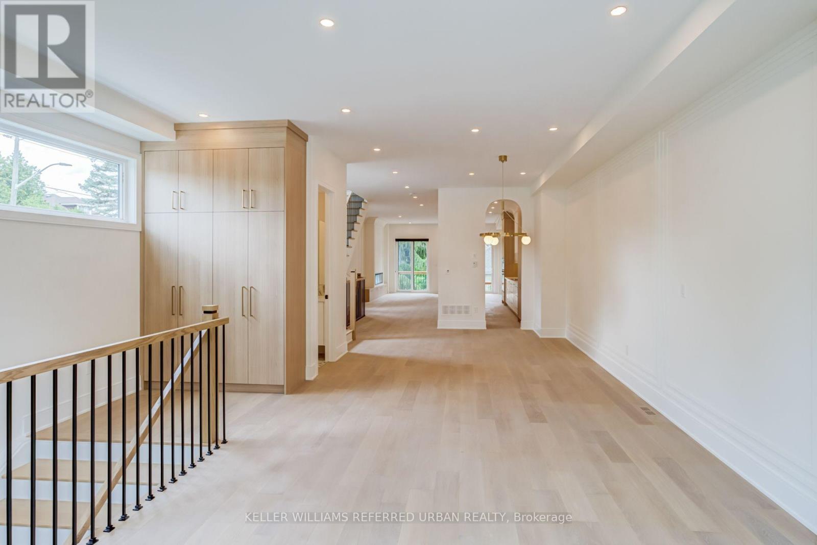39 Wesley Avenue, Mississauga, ON