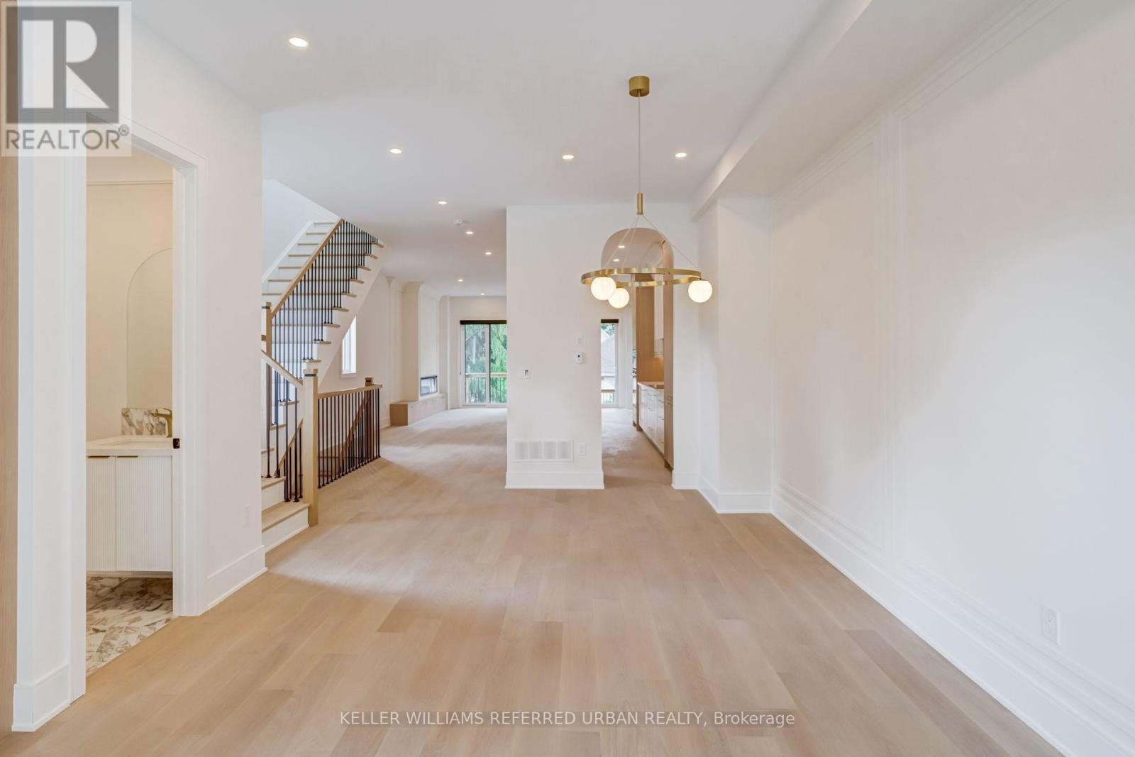 39 Wesley Avenue, Mississauga, ON