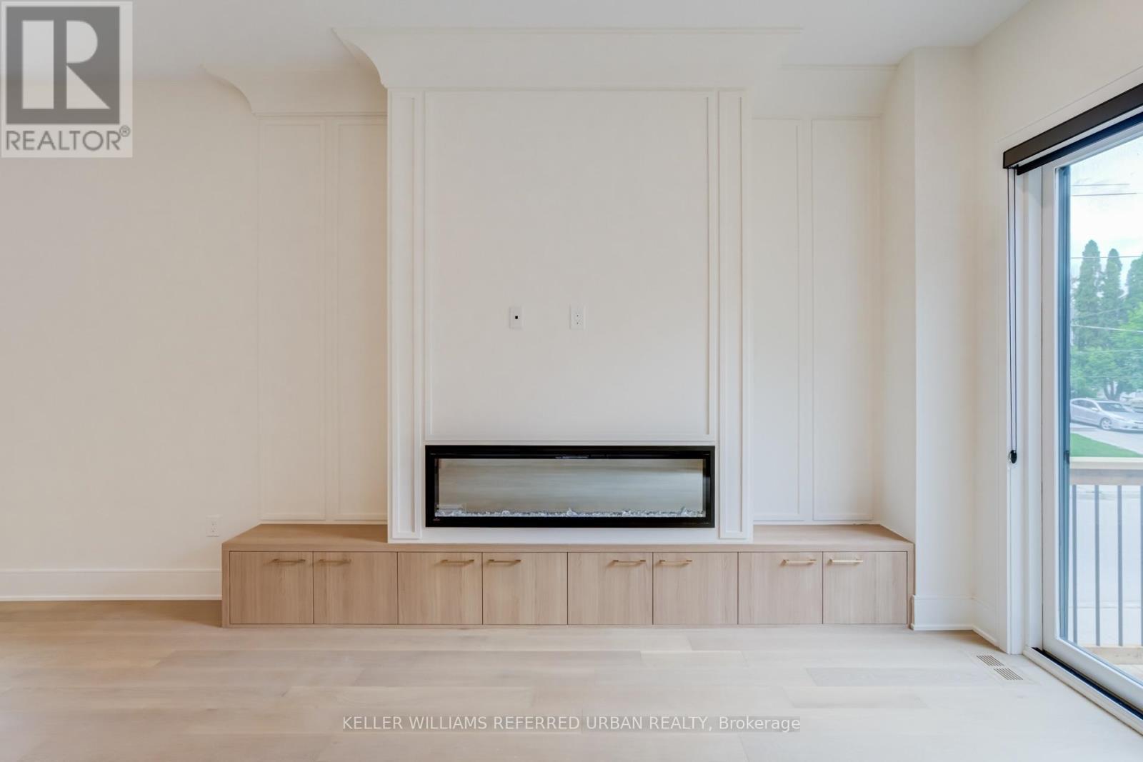 39 Wesley Avenue, Mississauga, ON