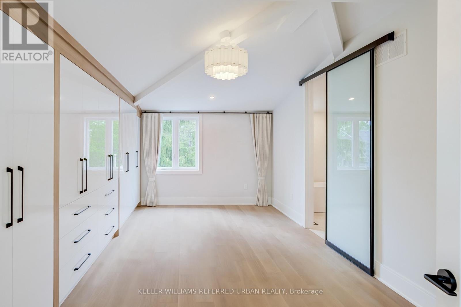 39 Wesley Avenue, Mississauga, ON