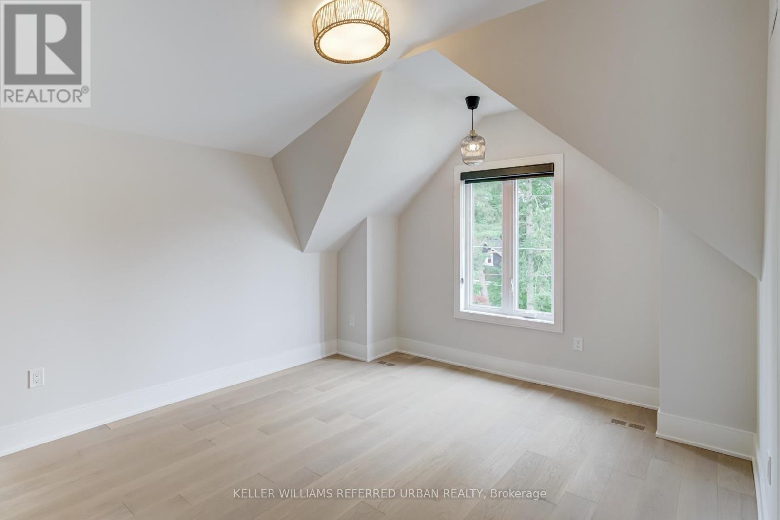 39 Wesley Avenue, Mississauga, ON