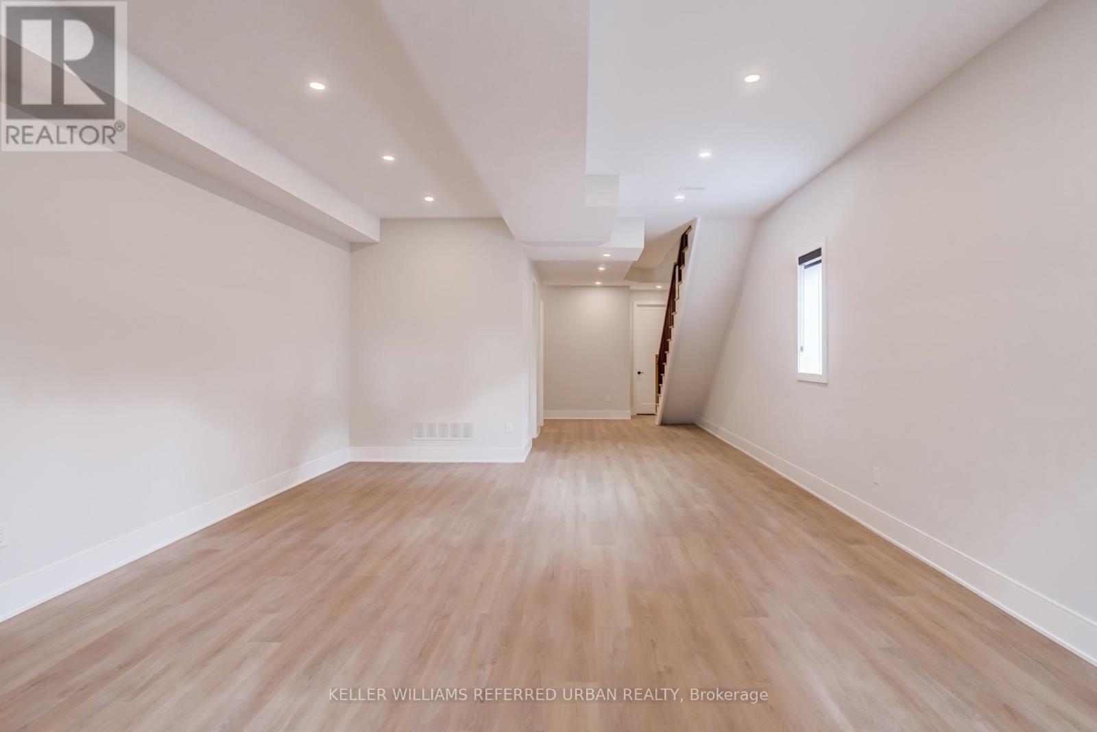 39 Wesley Avenue, Mississauga, ON