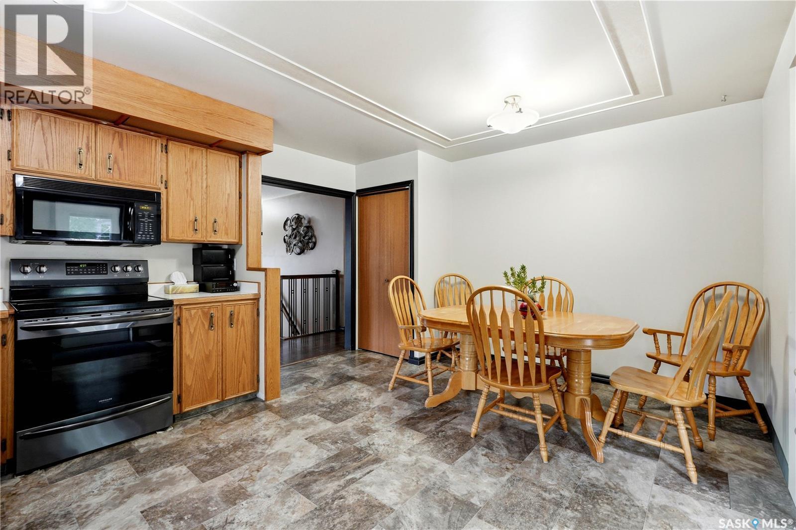 62 Robinson Crescent, Saskatoon, SK
