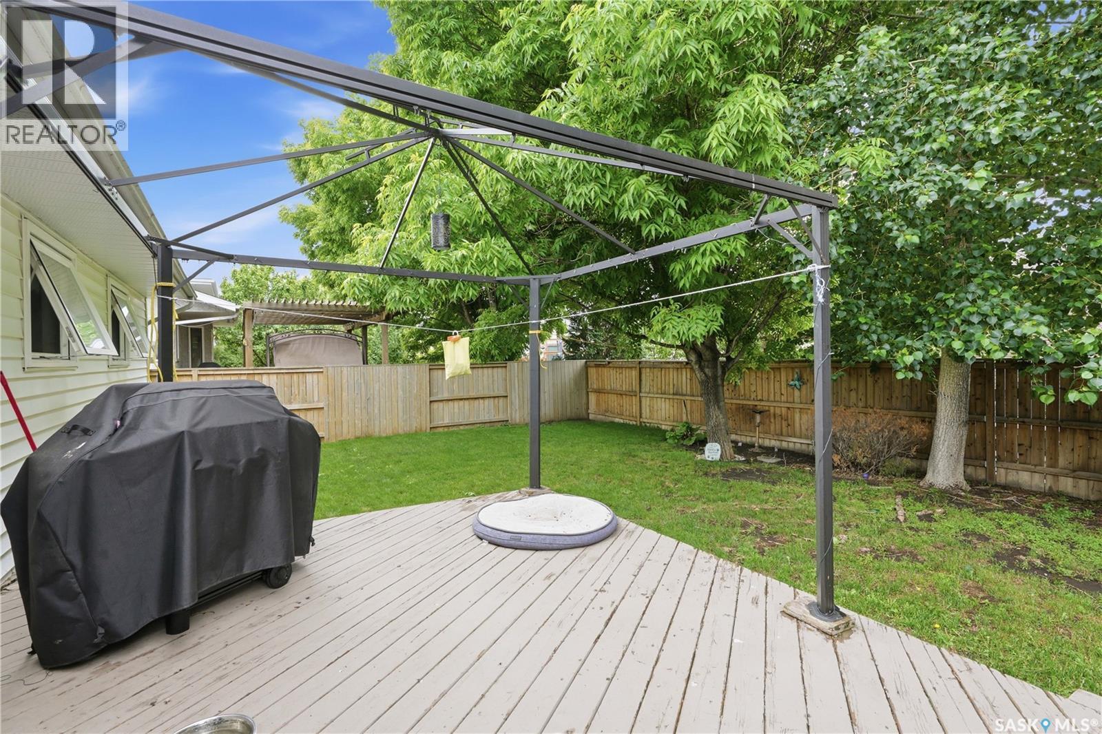 62 Robinson Crescent, Saskatoon, SK
