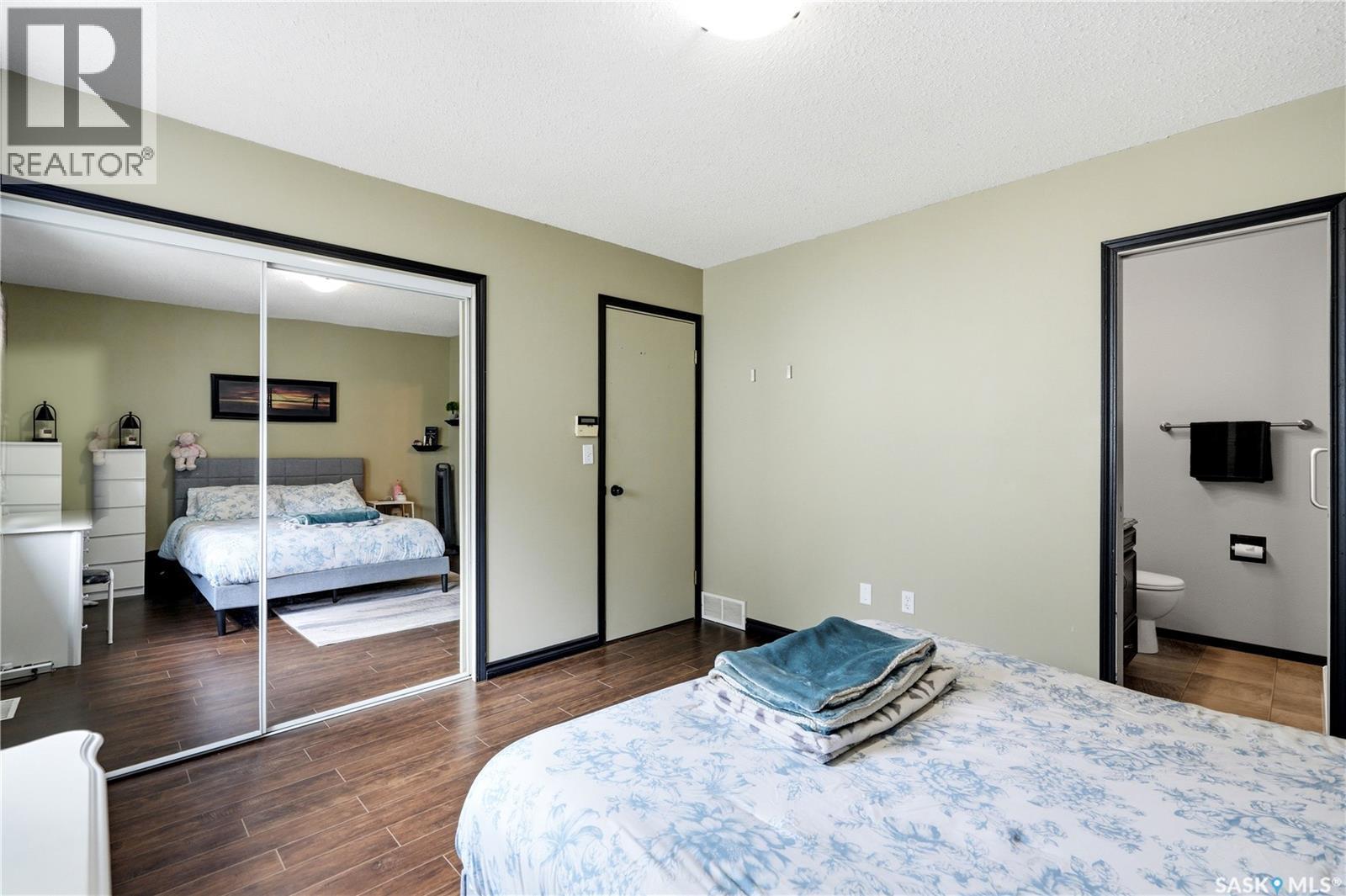 62 Robinson Crescent, Saskatoon, SK