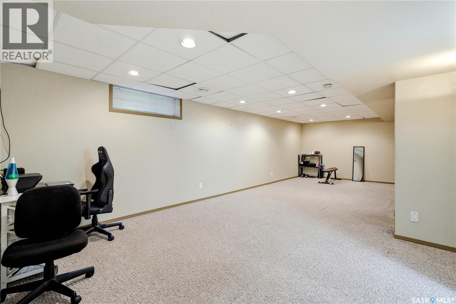 62 Robinson Crescent, Saskatoon, SK