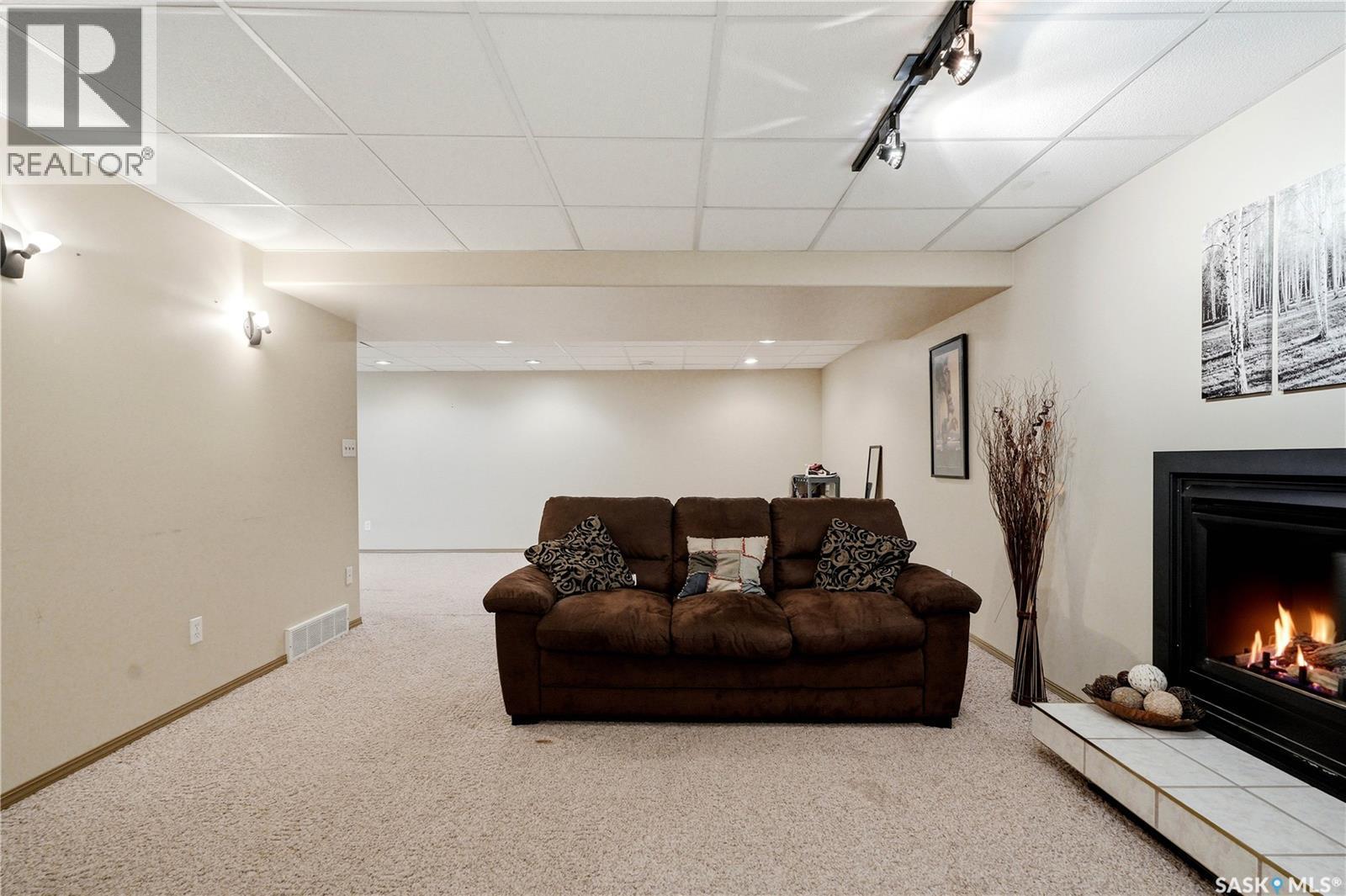 62 Robinson Crescent, Saskatoon, SK