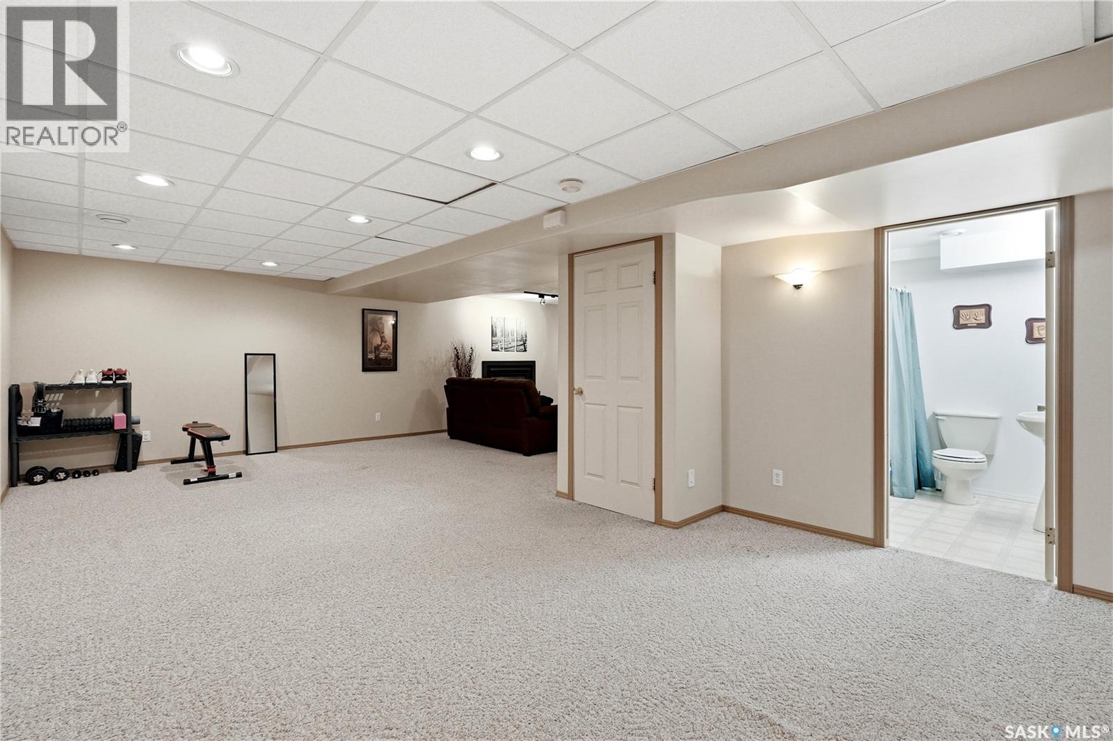 62 Robinson Crescent, Saskatoon, SK