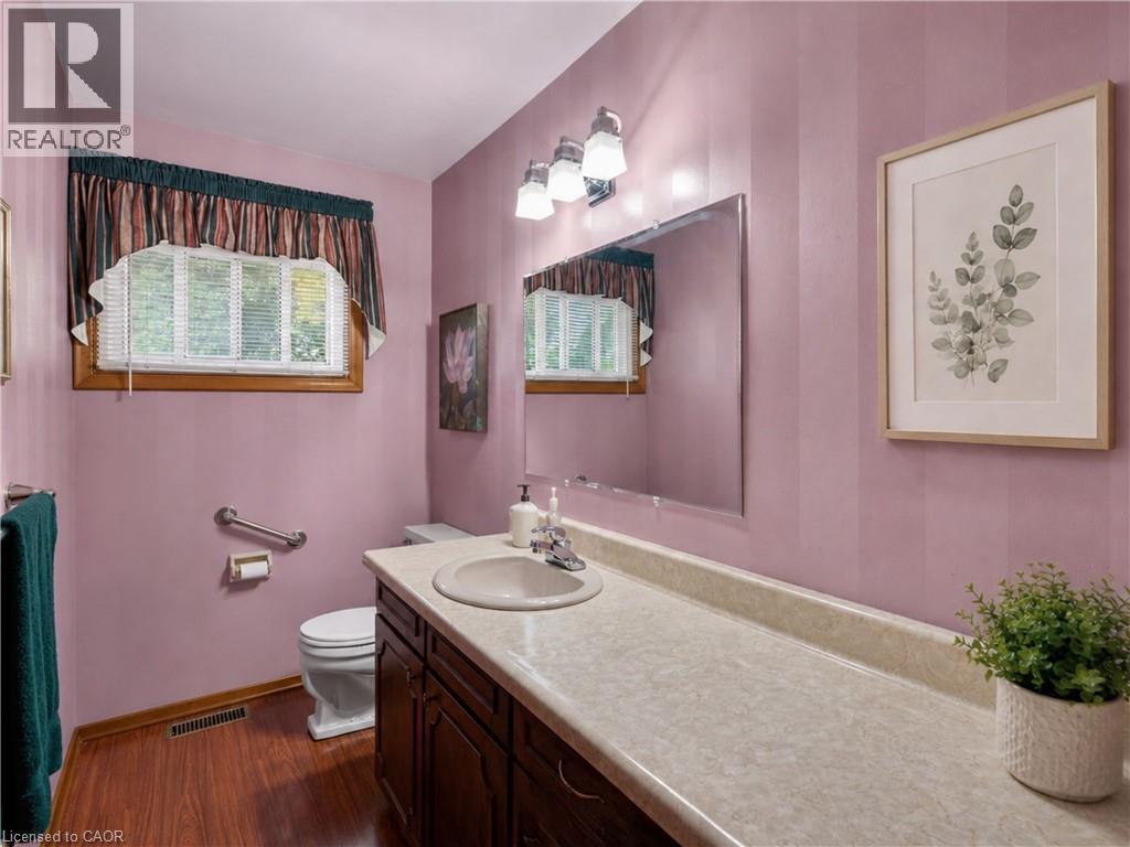 564 Mountain Brow Boulevard, Hamilton, ON