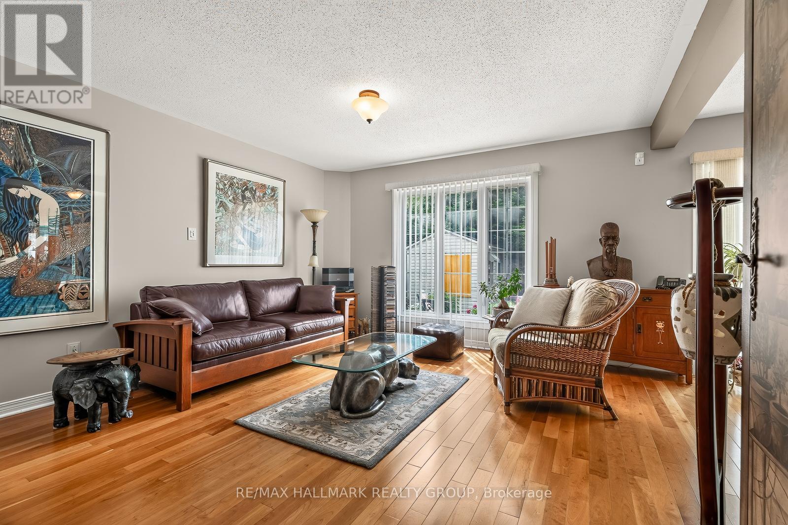 511 Deancourt Crescent, Ottawa, ON