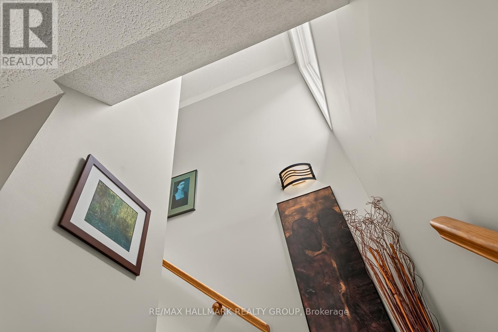 511 Deancourt Crescent, Ottawa, ON