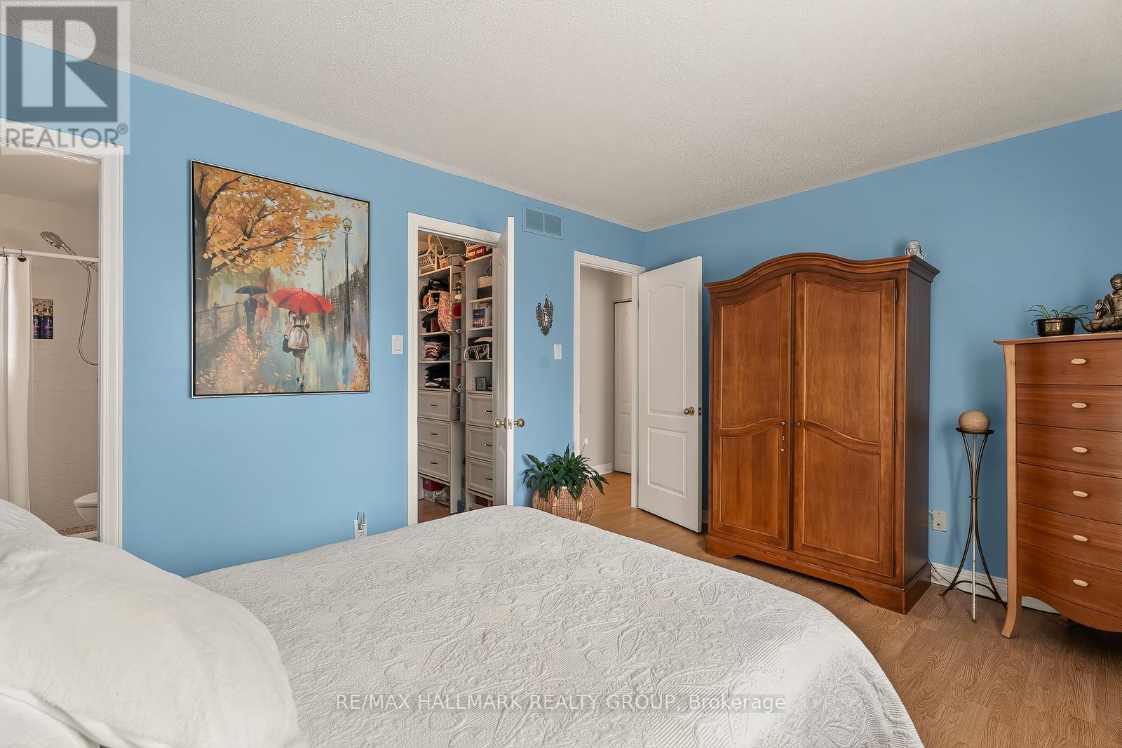 511 Deancourt Crescent, Ottawa, ON