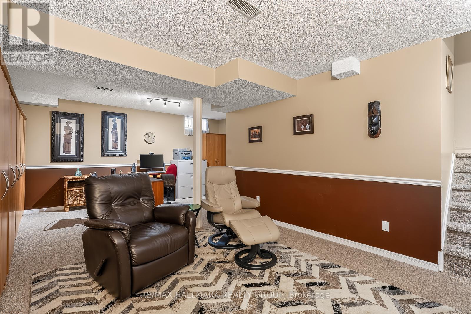 511 Deancourt Crescent, Ottawa, ON