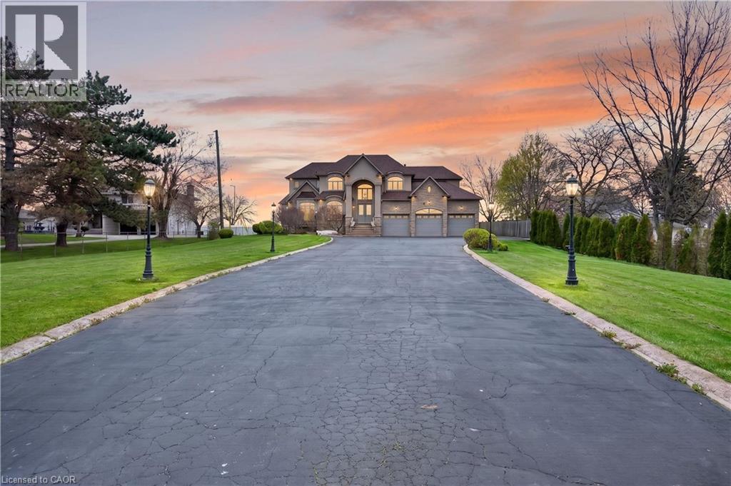 803 Ridge Road, Hamilton, ON