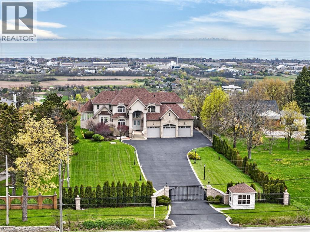 803 Ridge Road, Hamilton, ON