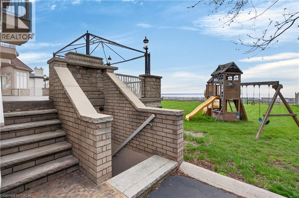 803 Ridge Road, Hamilton, ON