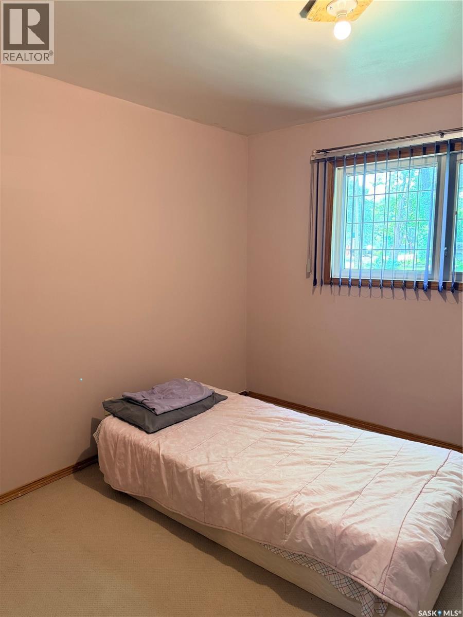 706 3Rd Street E, Shaunavon, SK
