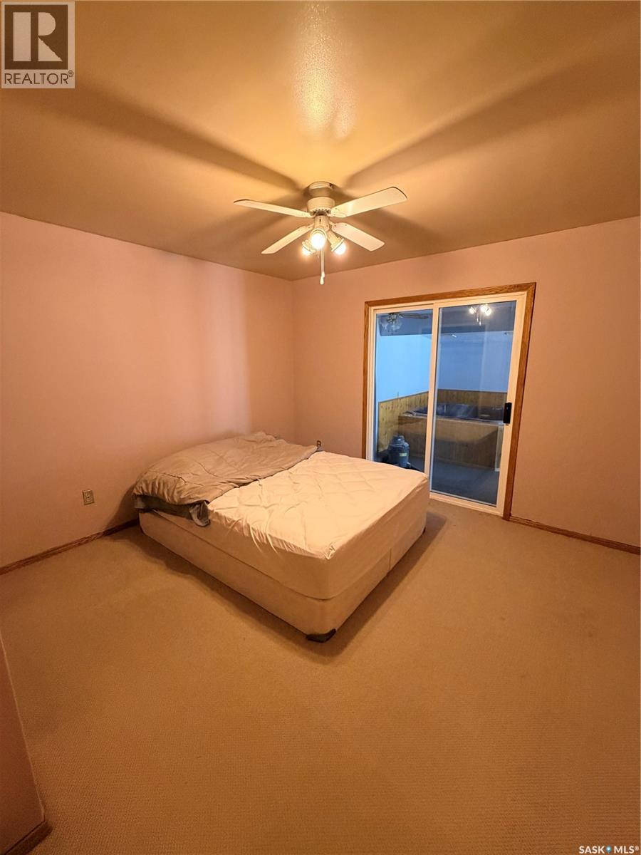 706 3Rd Street E, Shaunavon, SK