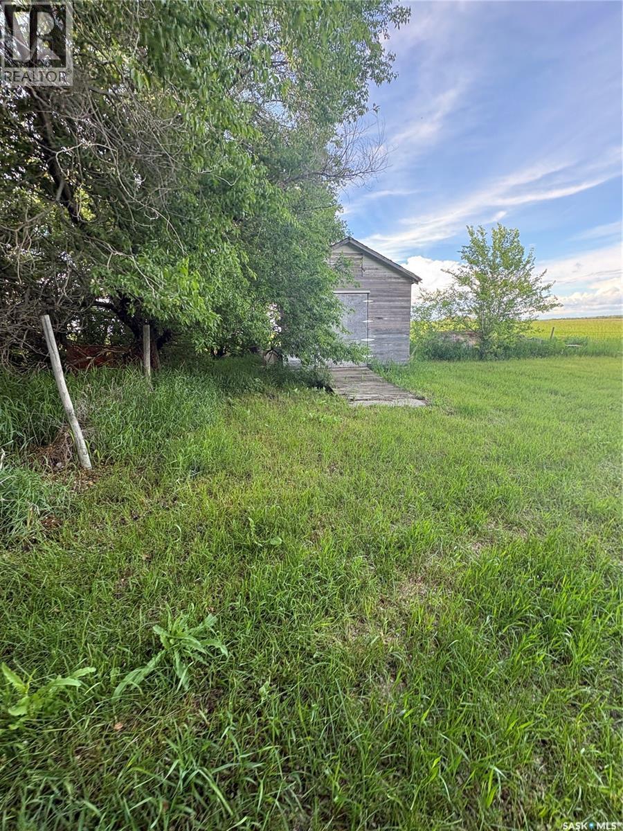Witowski Acreage, Sasman Rm No. 336, SK