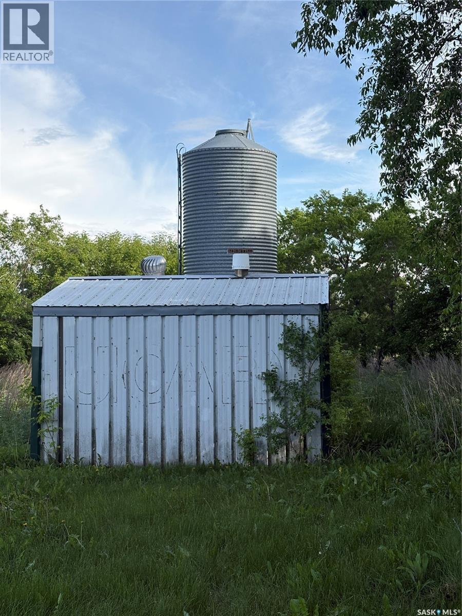 Witowski Acreage, Sasman Rm No. 336, SK