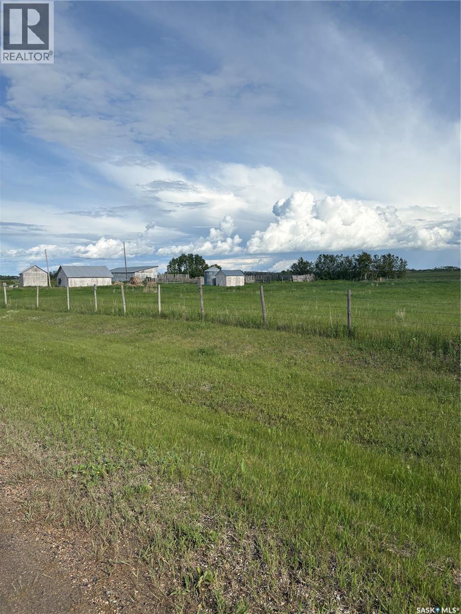 Witowski Acreage, Sasman Rm No. 336, SK