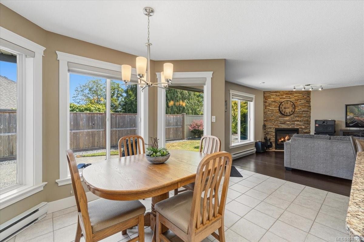 769 Anson Pl, Qualicum Beach, BC