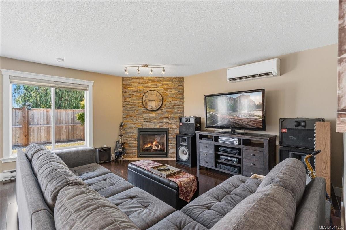 769 Anson Pl, Qualicum Beach, BC