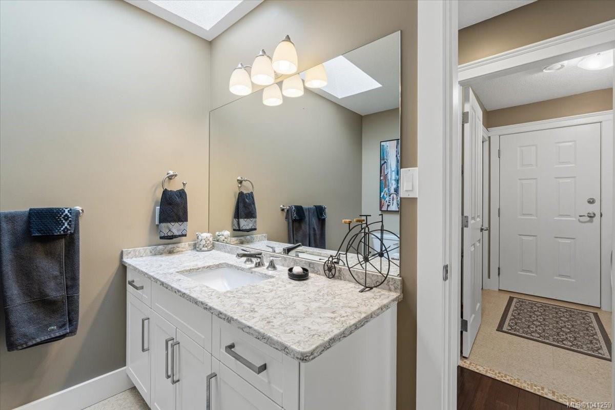 769 Anson Pl, Qualicum Beach, BC